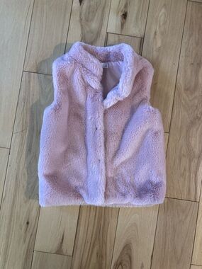 Epic Threads Plush Vest in Light Pink